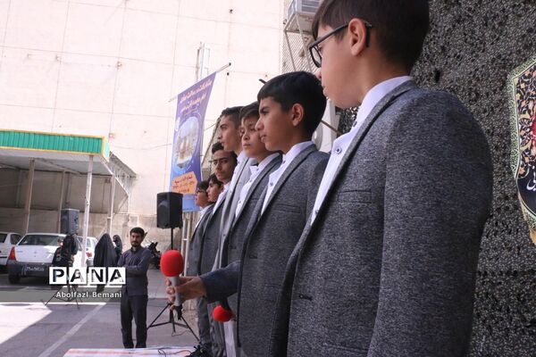برپایی ایستگاه نقاشی ویژه کودکان قمی در حاشیه راهپیمایی روز قدس