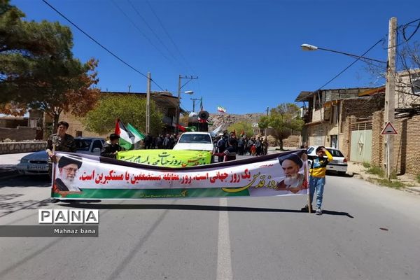 حضور پرشور دانش‌آموزان منطقه نیر در راهپیمایی روز قدس