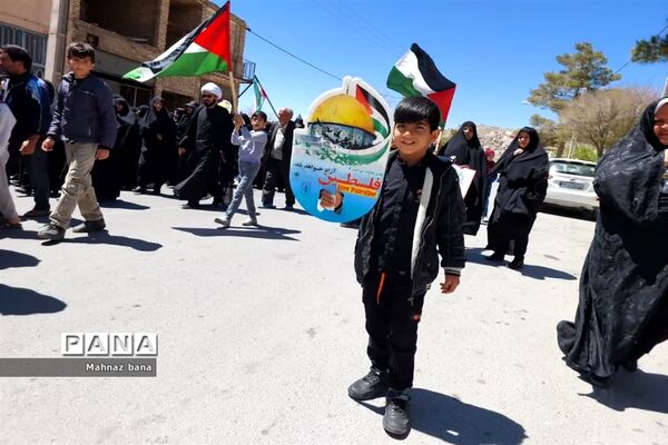 حضور پرشور دانش‌آموزان منطقه نیر در راهپیمایی روز قدس