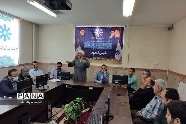 برگزاری جلسه  هیات اندیشه‌ورز بسیج فرهنگیان در مدرسه شهید بهشتی رودهن