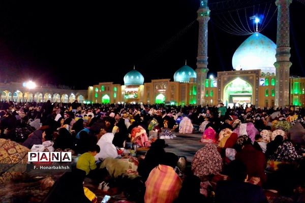 مراسم احیای شب بیست و سوم ماه رمضان در قم