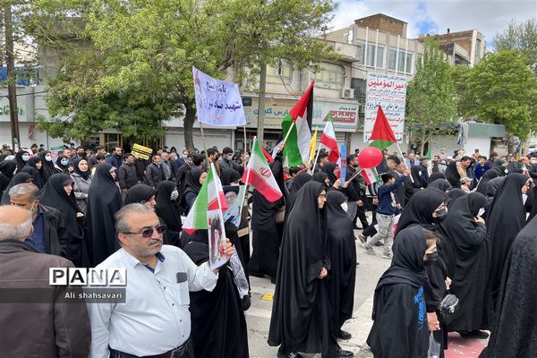 حضور پرشور فرهنگیان و دانش‌آموزان کرمانشاه در راهپیمایی روز قدس