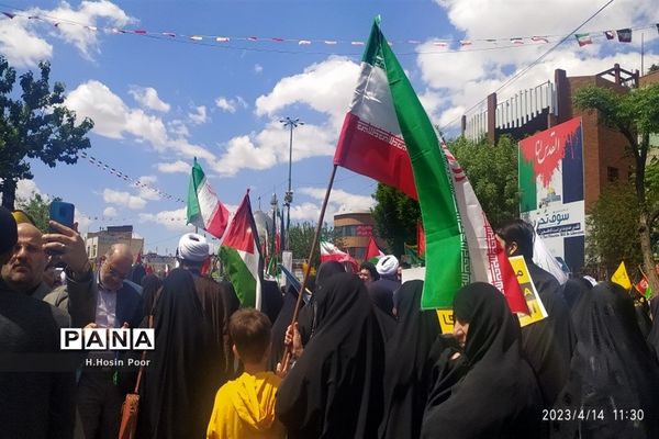 حضور کودکان قمی در راهپیمایی روز قدس