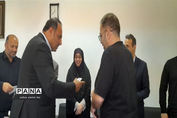 نشست اصحاب رسانه با سرپرست اداره فرهنگ ارشاد شهرستان نور