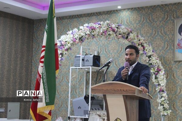 کارگاه آموزشی همزمان با هفته هنر انقلاب اسلامی در کاشمر