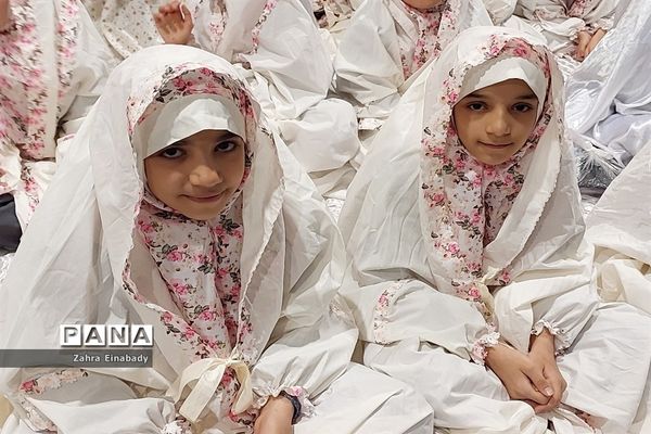 برگزاری مراسم افطاری روزه اولی‌های مدرسه حاجیه نوری ملارد