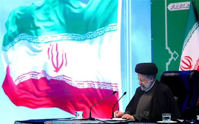‌معاون رئیس‌جمهوری و رئیس سازمان برنامه و بودجه کشور منصوب شد