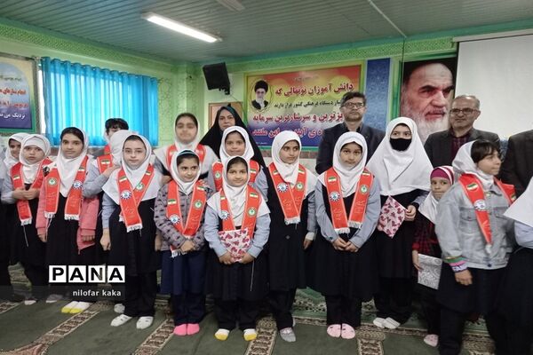 تجلیل و تقدیر از روزه اولی‌ها در دبستان دخترانه مهر قائمشهر