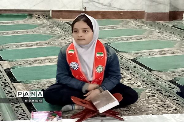 تجلیل و تقدیر از روزه اولی‌ها در دبستان دخترانه مهر قائمشهر