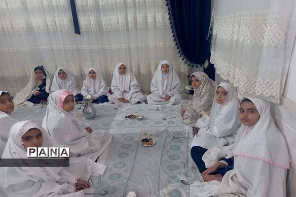 ضیافت افطاری در مدارس دخترانه شهرستان کاشمر