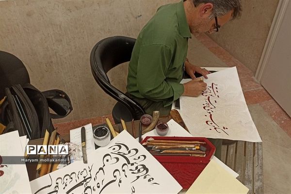 برگزاری کارگاه  انجمن خوشنویسان شهرستان دماوند در حاشیه نوزدهمین جشنواره بین‌المللی رضوی