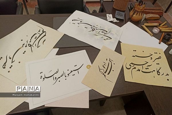 برگزاری کارگاه  انجمن خوشنویسان شهرستان دماوند در حاشیه نوزدهمین جشنواره بین‌المللی رضوی