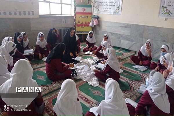 برگزاری محفل انس با قرآن کریم در دبستان حدیث