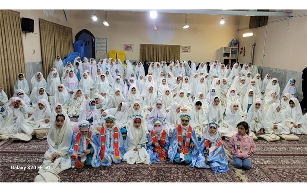 برگزاری جشن روزه اولی‌ها با حضور دانش‌آموزان عضو سازمان دانش‌آموزی در گلپایگان /فیلم