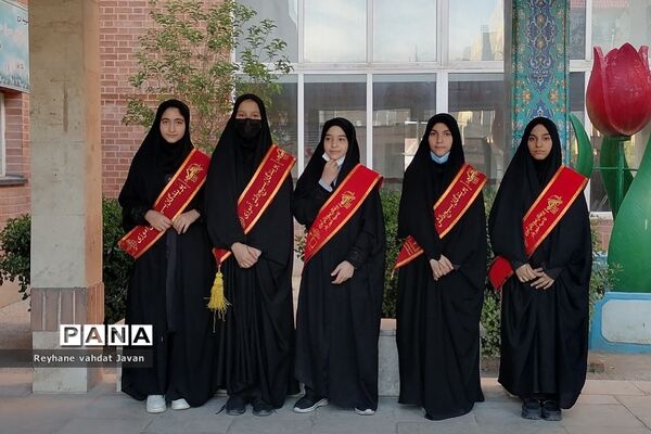 مراسم افطاری در دبیرستان شاهد طیبه شهریار