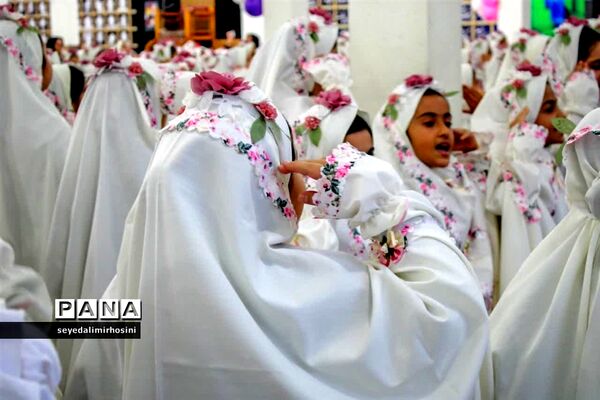 جشن تکلیف دانش‌آموزان دختر پایه سوم ابرکوه