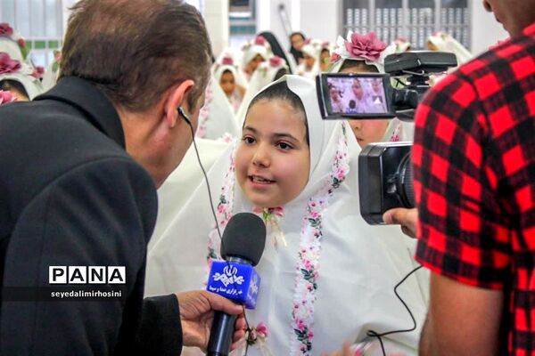 جشن تکلیف دانش‌آموزان دختر پایه سوم ابرکوه