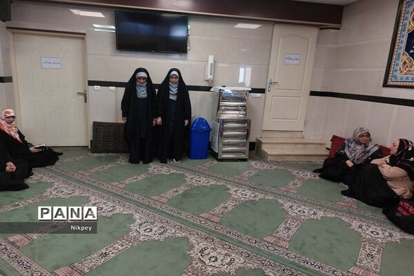 شرکت دانش‌آموزان منطقه ۱۳ در محفل انس با قرآن مسجد بقیة الله