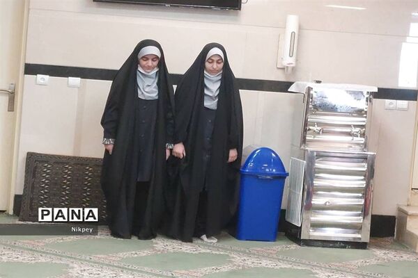 شرکت دانش‌آموزان منطقه ۱۳ در محفل انس با قرآن مسجد بقیة الله