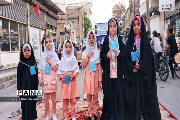 مراسم مهمانی لاله‌ها درشهرستان اسلامشهر