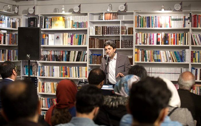 نامزدهای هفدهمین «جایزه شعر خبرنگاران» معرفی شدند
