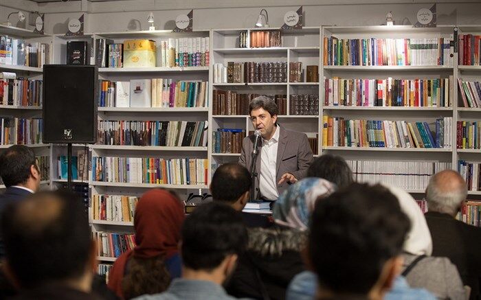 نامزدهای هفدهمین «جایزه شعر خبرنگاران» معرفی شدند