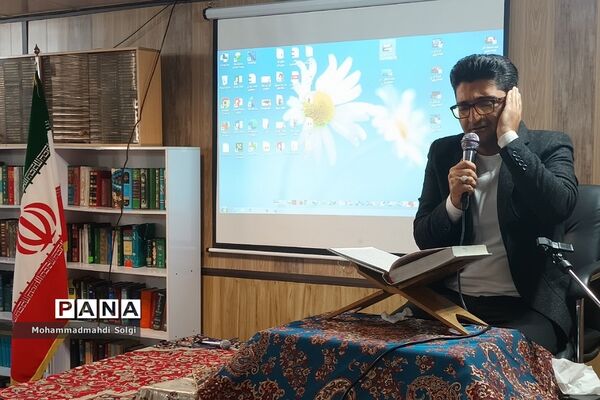 تجلیل از دانش‌آموزان برتر قرآنی دبیرستان شهید کلهر شهریار