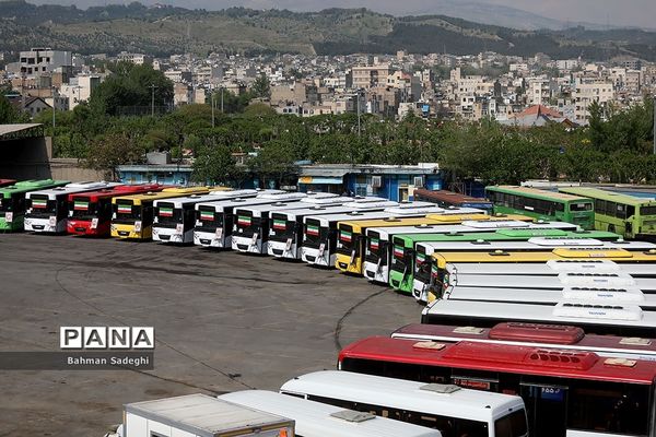 رونمایی از ۴۰ دستگاه اتوبوس شرکت واحد