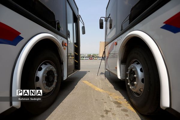 رونمایی از ۴۰ دستگاه اتوبوس شرکت واحد