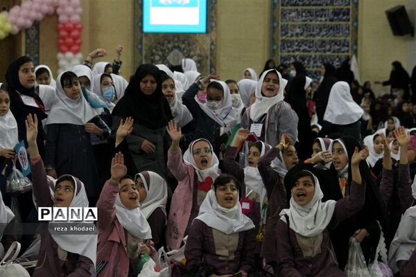 جشن بزرگ  ۱۰ هزار نفری دختران روزه اولی در تبریز -۲