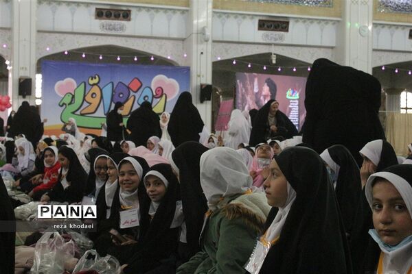 جشن بزرگ  ۱۰ هزار نفری دختران روزه اولی در تبریز -۲