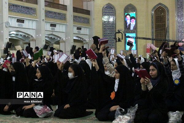 جشن بزرگ  ۱۰ هزار نفری دختران روزه اولی در تبریز -۲