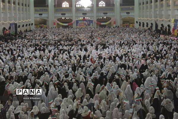 جشن بزرگ  ۱۰ هزار نفری دختران روزه اولی در تبریز -۲