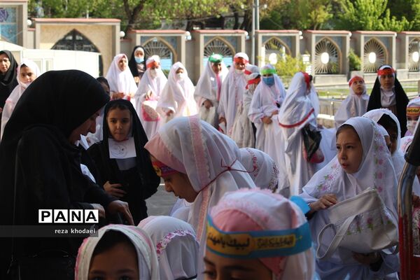 جشن بزرگ  ۱۰ هزار نفری دختران روزه اولی در تبریز -۲