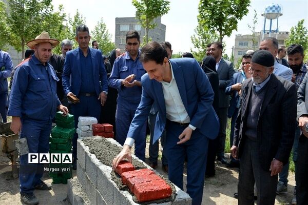 آیین کلنگ‌زنی ساخت 2 مدرسه در حصار زیرک شهریار