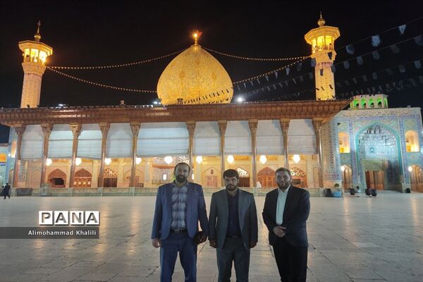 تجدید میثاق روسای سازمان دانش‌آموزی 3 شهر مقدس(مشهد،قم و شیراز) با شهدای دانش‌آموز شاهچراغ (ع)
