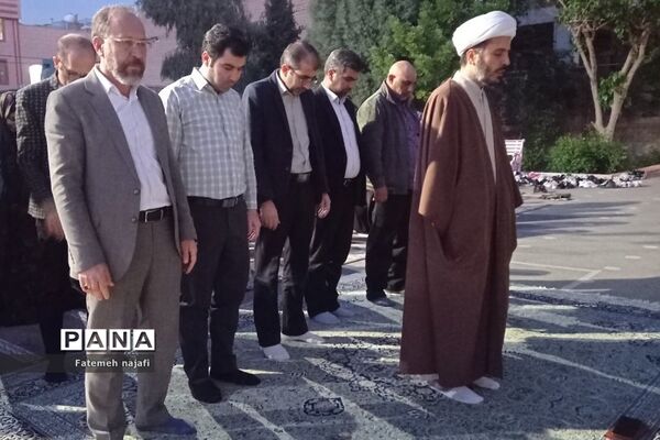 برگزاری افطاری دانش‌آموزی دبیرستان آیت‌الله ‌خامنه‌ای در بهارستان 2