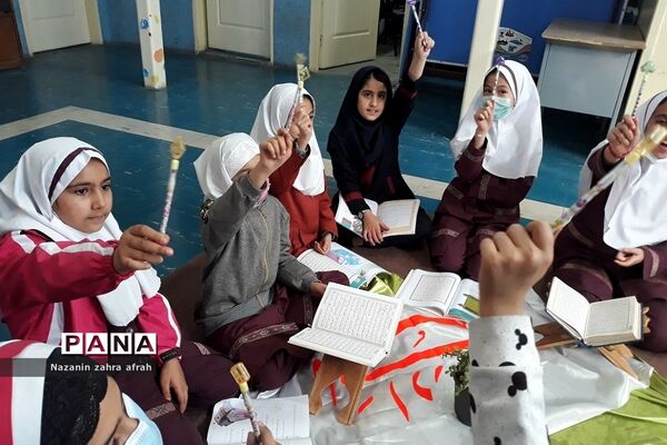 محفل انس با قرآن در دبستان حضرت زهرا(س)۲  رودهن در ماه رمضان
