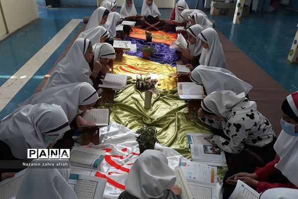 محفل انس با قرآن در دبستان حضرت زهرا(س)۲  رودهن در ماه رمضان