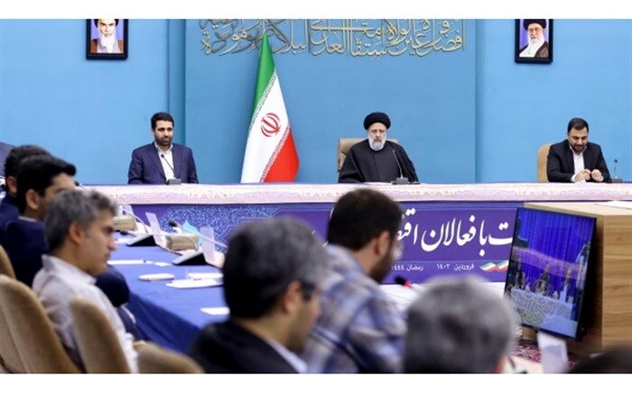 همه مسئولان موظف به رفع موانع و تسهیل فضای کسب و کار در اقتصاد دیجیتال هستند