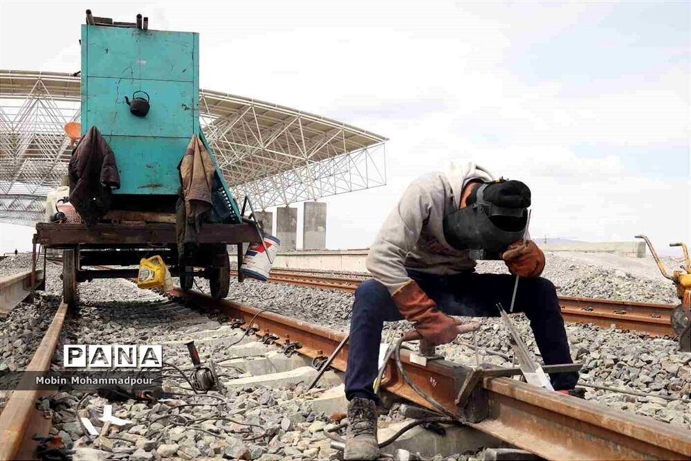 ایستگاه خاوران راه آهن تبریز- میانه