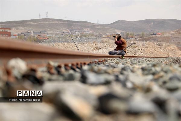 ایستگاه خاوران راه آهن تبریز- میانه