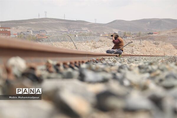 ایستگاه خاوران راه آهن تبریز- میانه