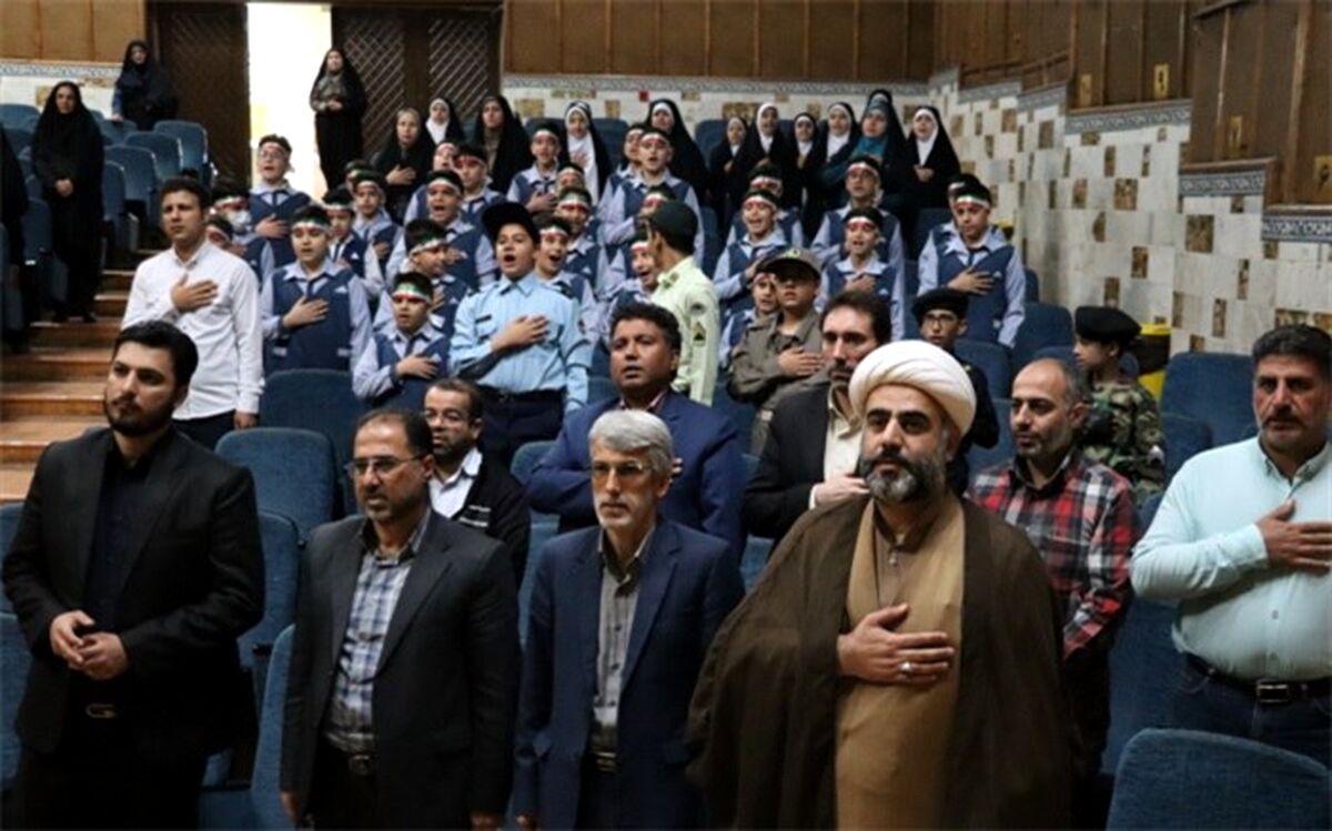 مهارت خواندن نماز صحیح را به سوادآموزان بیاموزیم