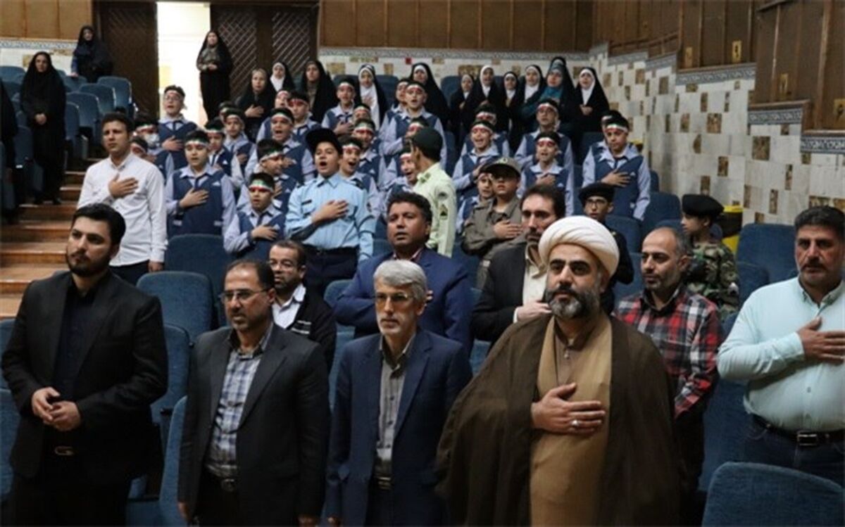 مهارت خواندن نماز صحیح را به سوادآموزان بیاموزیم
