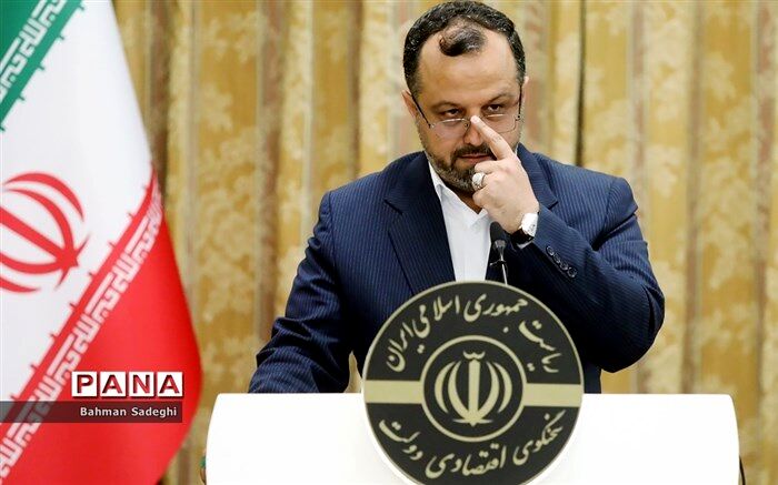 استیضاح وزیر اقتصاد از دستورکار نمایندگان خارج شد