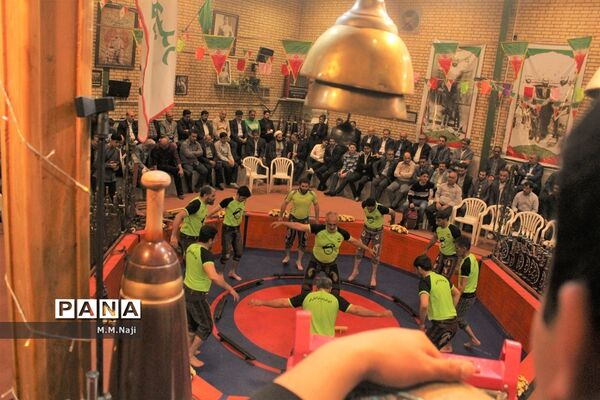 آیین تجلیل از پهلوان «محسن عاصی» در قم