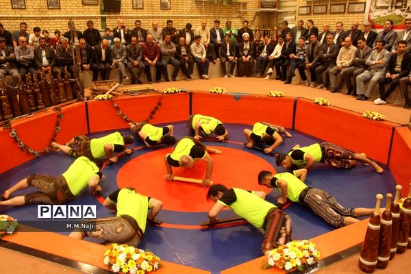 آیین تجلیل از پهلوان «محسن عاصی» در قم