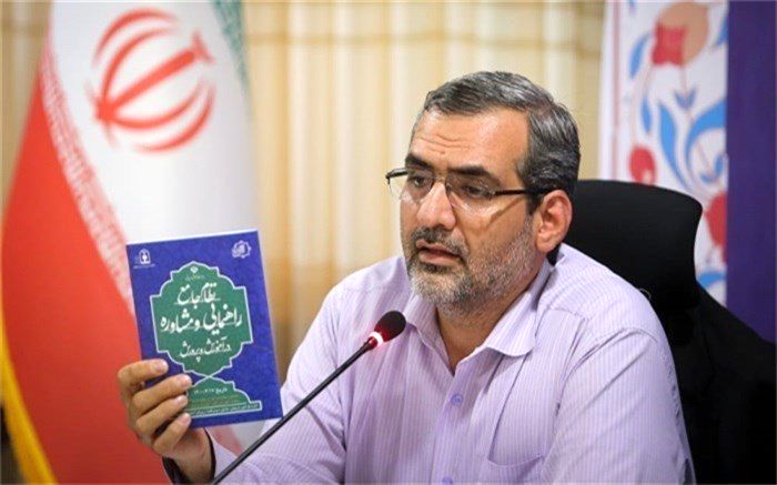 تدوین برنامه‌ها مبتنی بر فعالیت مدرسه و نقش فعال معلم باشد