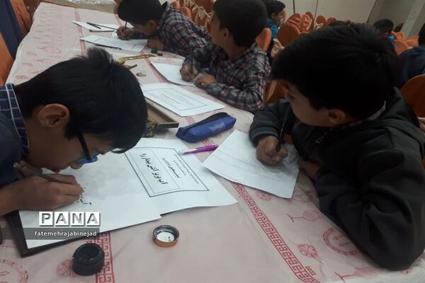 برگزاری جشنواره هنرهای تجسمی ویژه پسران ابرکوهی